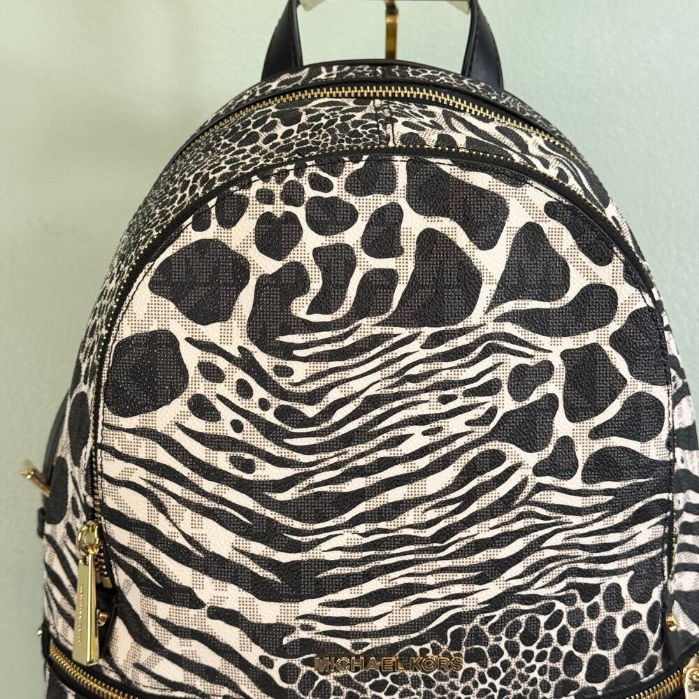 Michael Kors Backpack Handbag Womens Black White Zebra Print Signature Logo Zip - Picture 3 of 10